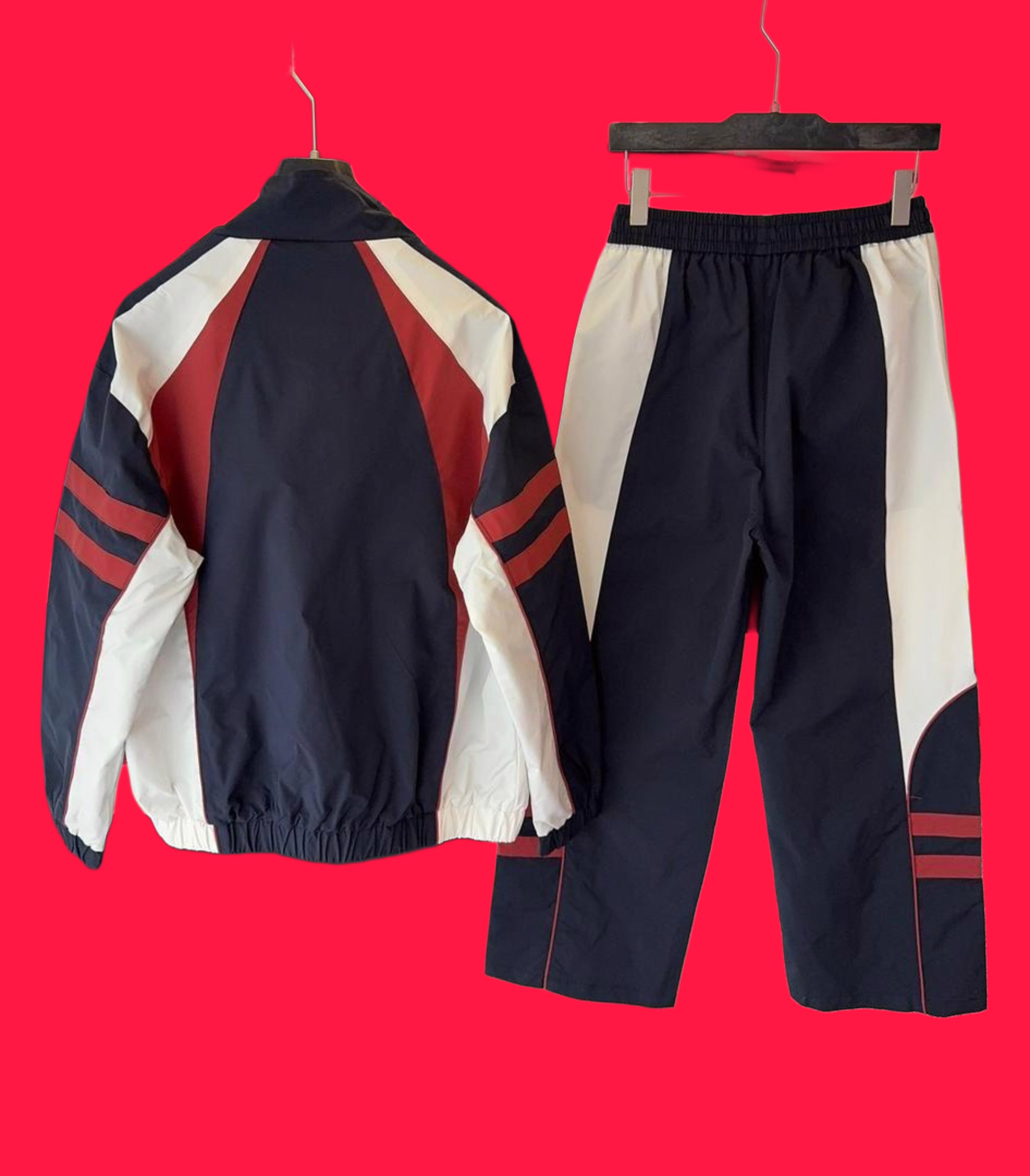 PREMIUM LUXURY UP AND DOWN